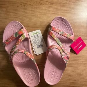 NWT Vera Bradley Crocs BALLERINA PINK Kadee II Sandal Size Women 7
